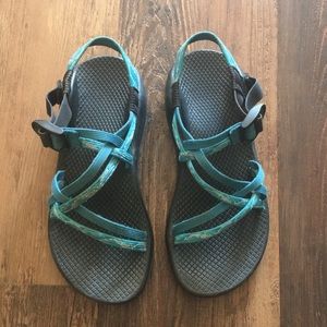 Chacos size 7